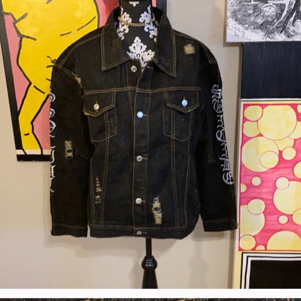 Trendy black denim jacket